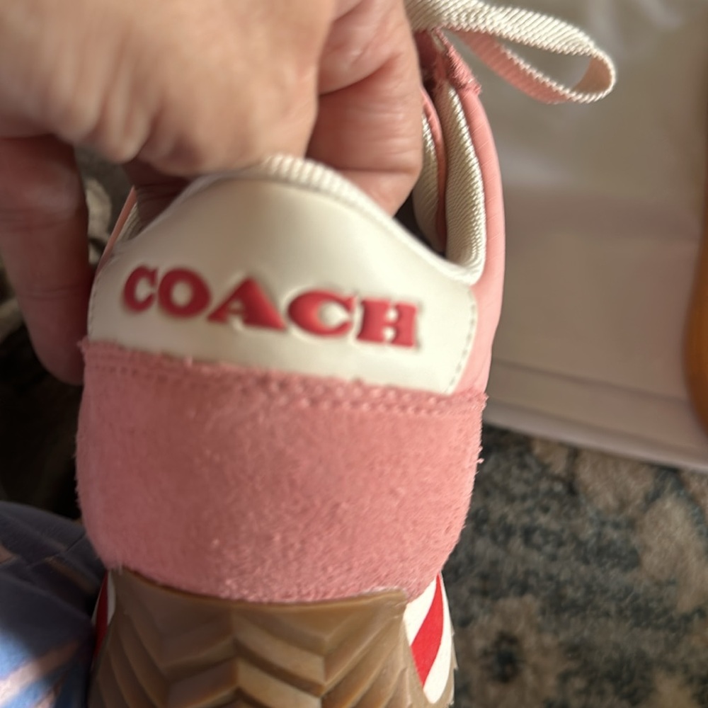 Coach - Picture 2 of 5